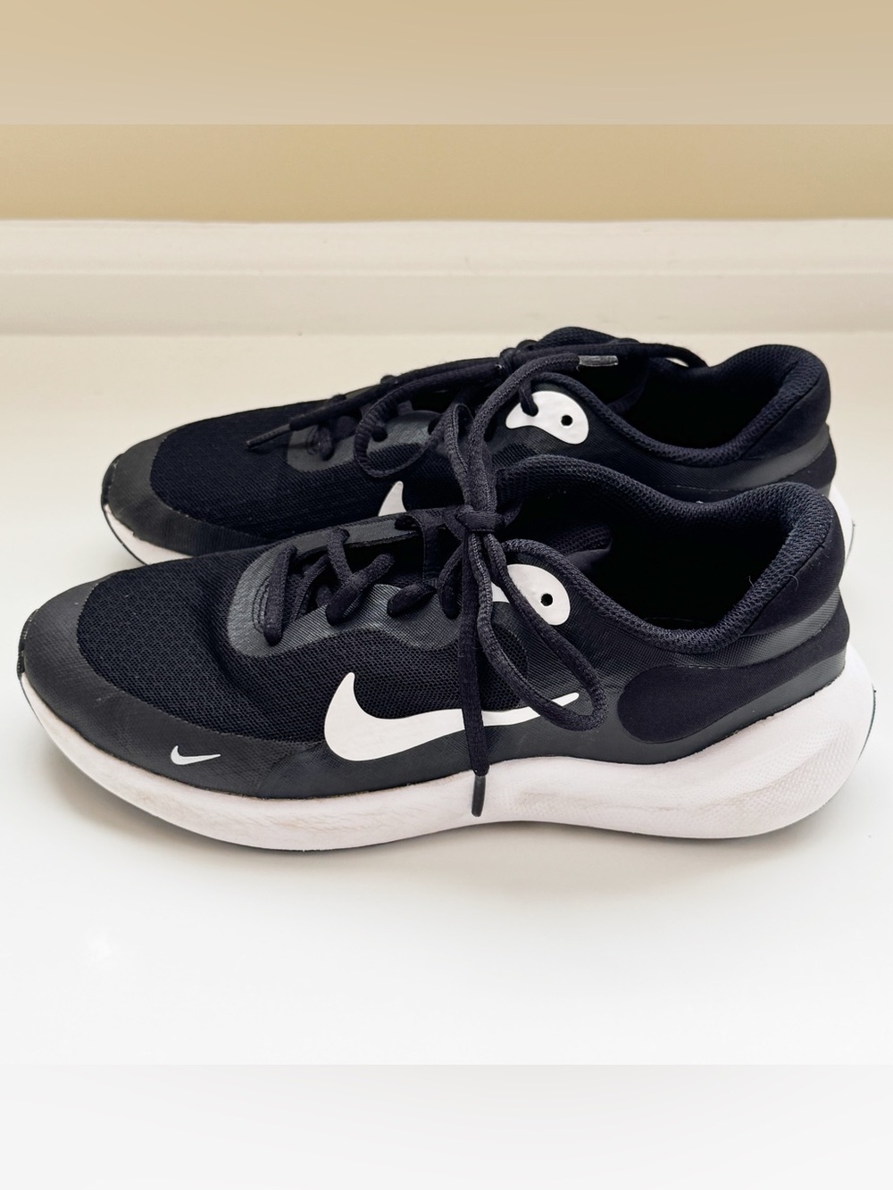Nike Revolution 7 Grade School  running shoes
